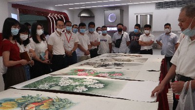 Ag亞洲集團喜迎畫展，慶賀建黨周年